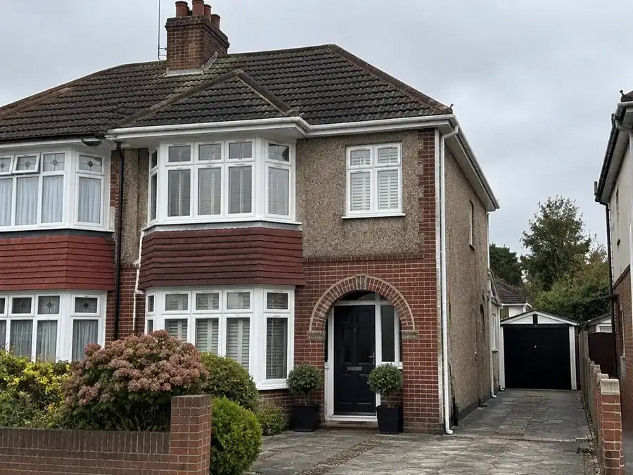 Gutters on a 1930s bay-fronted semi-detached house in Bexleyheath